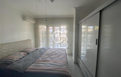 Akbükün Kalbinde,Üç Manzarayı Bir Arada Sunan 2+1 Satılık Daire