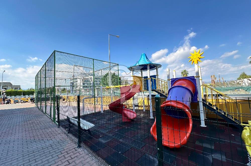 Muradiye Villalar Bölgesinde Havuzlu 3+1 Eşyalı Kiralık Daire