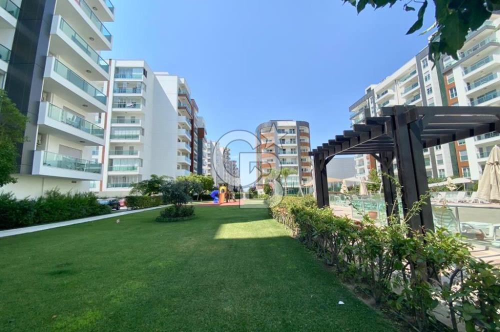 İZMİR Mavişehir MODERN 1'de HAVUZ CEPHE 1+1 EŞYALI KİRALIK DAİRE