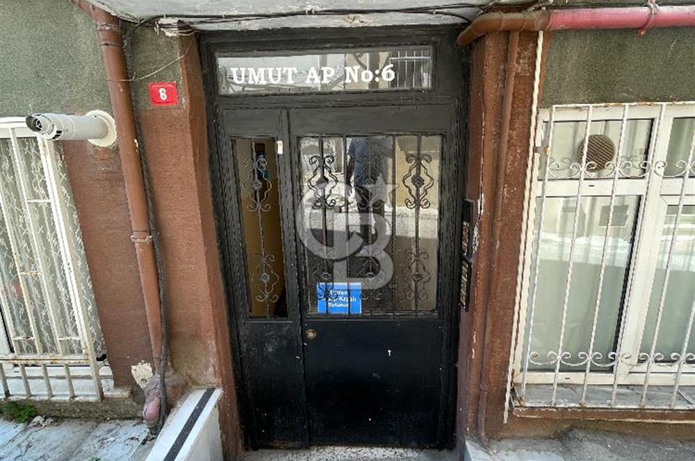 Zeynep Kamil' de Merkeze Yakın 2+1 80 m2 Satılık Daire