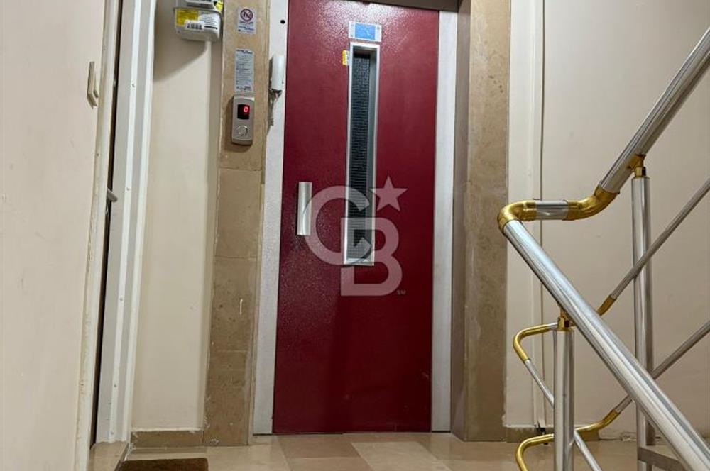 Kartal Petrol-İş Mahallesinde Önü Açık Ferah 2+1 Daire