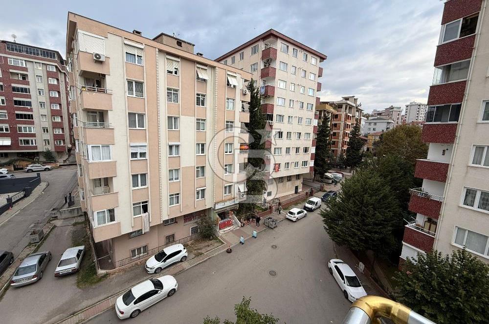Kartal Petrol-İş Mahallesinde Önü Açık Ferah 2+1 Daire