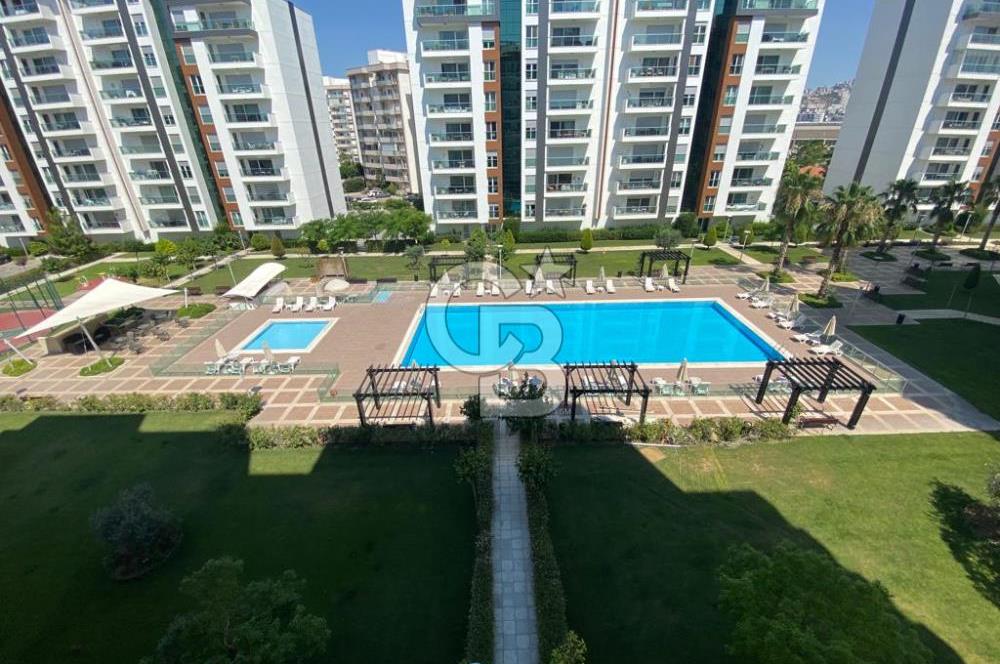 İZMİR Mavişehir MODERN 1'de HAVUZ CEPHE 1+1 EŞYALI KİRALIK DAİRE