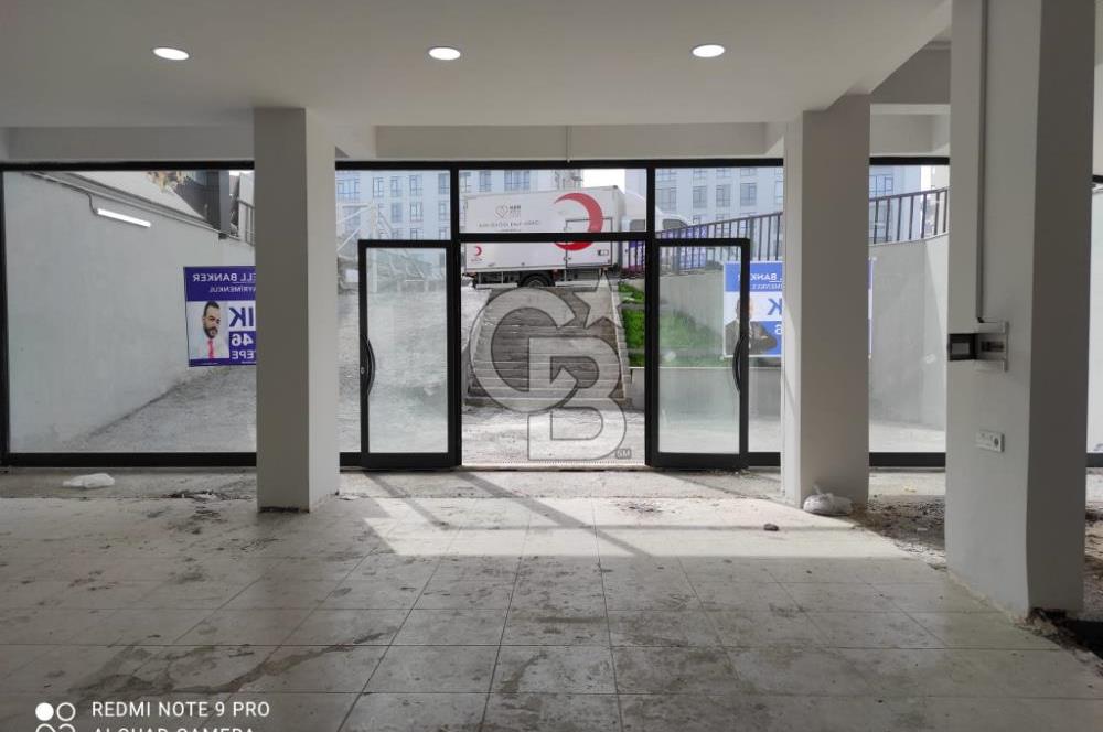 ŞİLE YOLU ÜZERİNDE MUHTEŞEM KONUM GENİŞ FIRSAT KİRALIK DÜKKAN