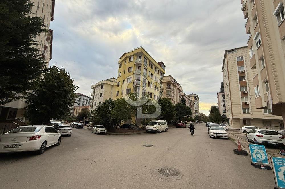 Kartal Petrol-İş Mahallesinde Önü Açık Ferah 2+1 Daire