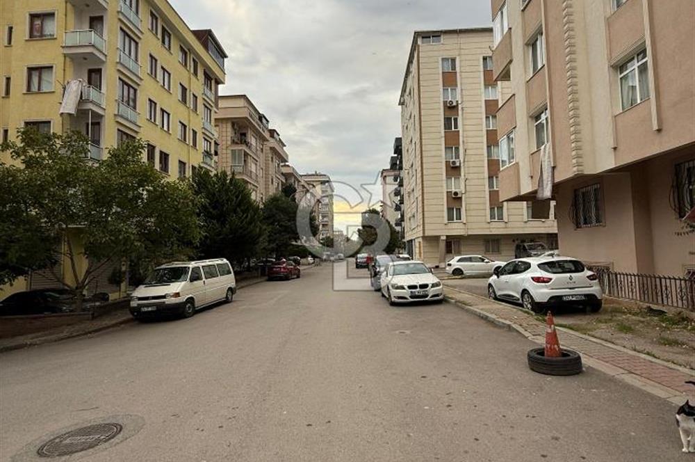 Kartal Petrol-İş Mahallesinde Önü Açık Ferah 2+1 Daire