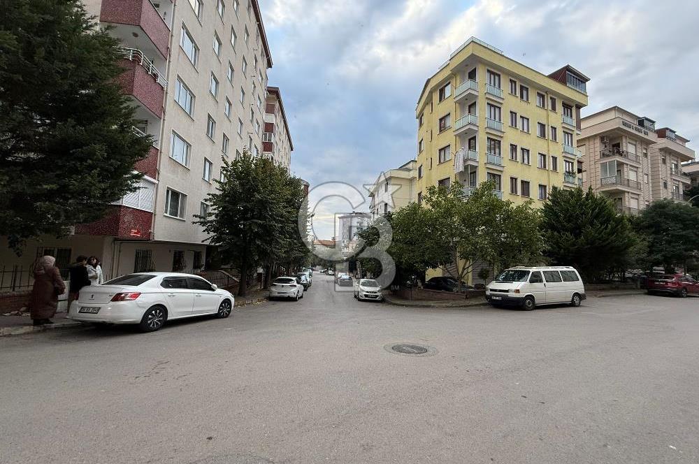 Kartal Petrol-İş Mahallesinde Önü Açık Ferah 2+1 Daire