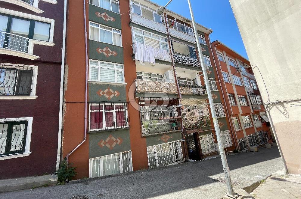 Zeynep Kamil' de Merkeze Yakın 2+1 80 m2 Satılık Daire