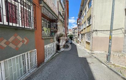 Zeynep Kamil' de Merkeze Yakın 2+1 80 m2 Satılık Daire