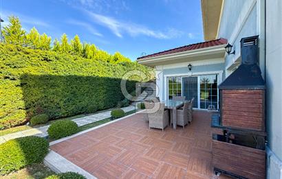 Pelican Hill Batı Mahalde Göl Manzaralı Köşe Konumlu Villa