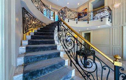Pelican Hill Batı Mahalde Göl Manzaralı Köşe Konumlu Villa