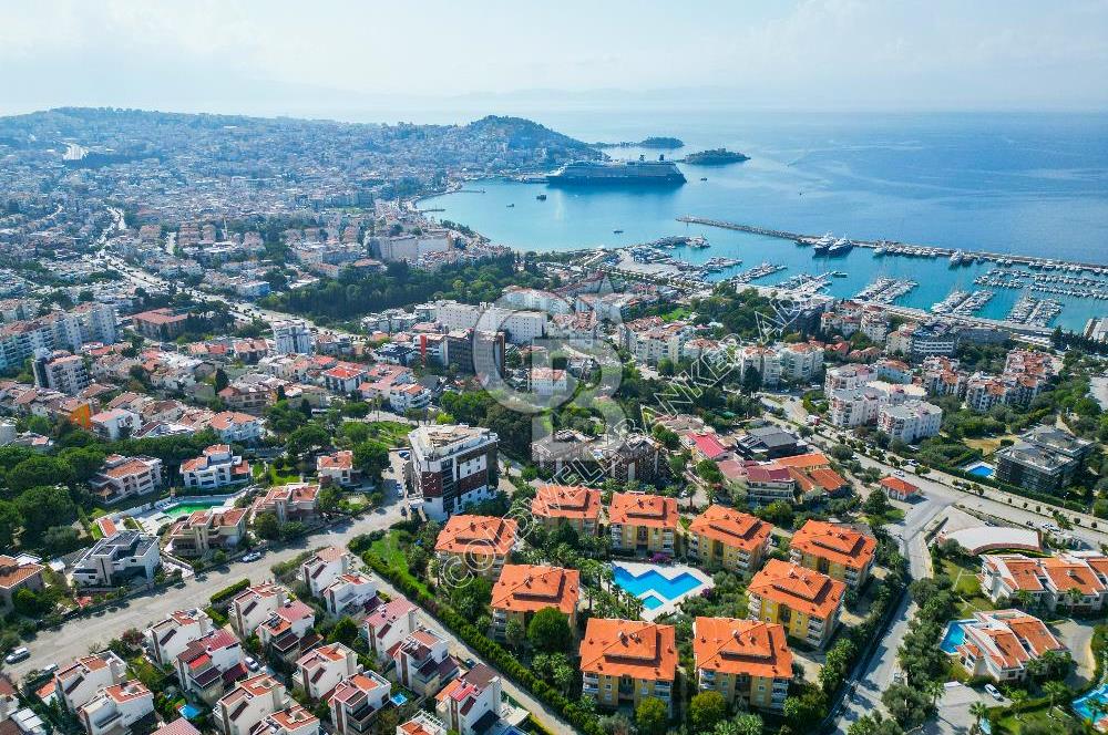 Kuşadası'nın Nezih Bölgesi Türkmen Marina Mevki 3+1 Satılık Daire