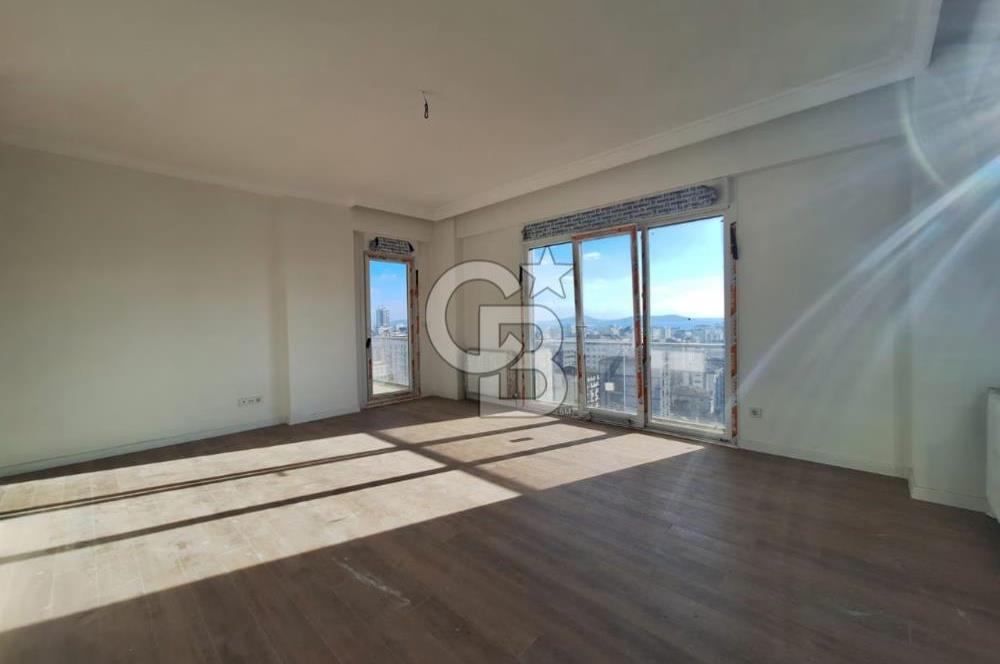 GÖZTEPE'DE GENİŞ TERASLI, AYDINLIK 220 m² 4+2 DUBLEKS DAİRE