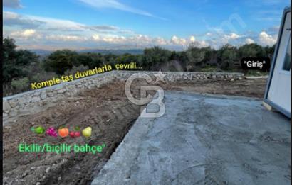 AYVACIK İLÇESİ'NE 3KM. TAŞ DUVARLI,İÇİNDE YAPI OLAN"282M2 ARSA"