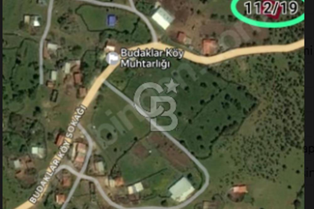 AYVACIK İLÇESİ'NE 3KM. TAŞ DUVARLI,İÇİNDE YAPI OLAN"282M2 ARSA"