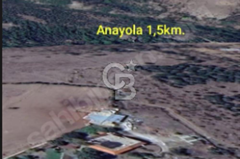 AYVACIK İLÇESİ'NE 3KM. TAŞ DUVARLI,İÇİNDE YAPI OLAN"282M2 ARSA"