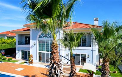 Pelican Hill Batı Mahalde Göl Manzaralı Köşe Konumlu Villa