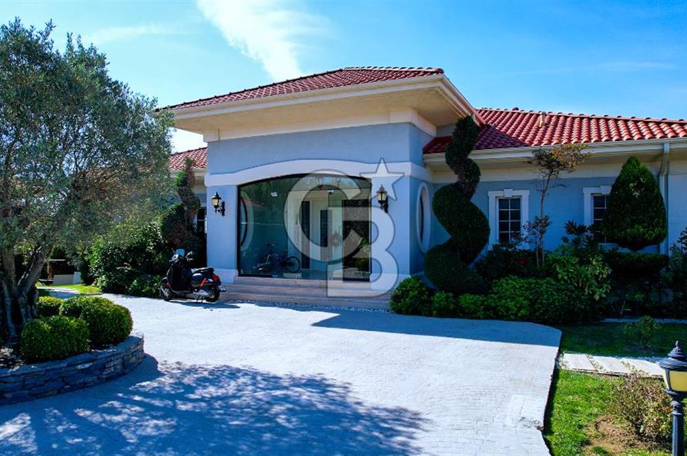 Pelican Hill Batı Mahalde Göl Manzaralı Köşe Konumlu Villa