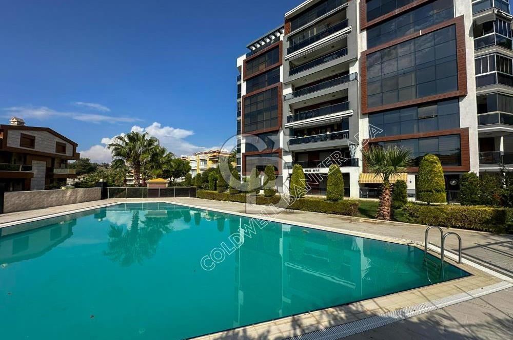 Kuşadası'nın Nezih Bölgesi Türkmen Marina Mevki 3+1 Satılık Daire