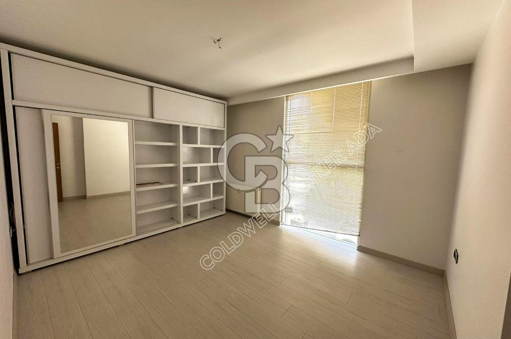 Kuşadası'nın Nezih Bölgesi Türkmen Marina Mevki 3+1 Satılık Daire