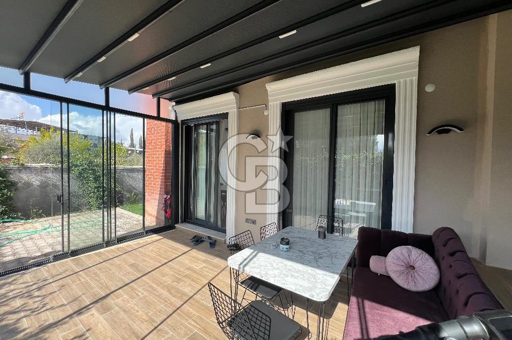 Kemalpaşa Örnekköy’de 3+1 Satılık 185m2 Loft Villa