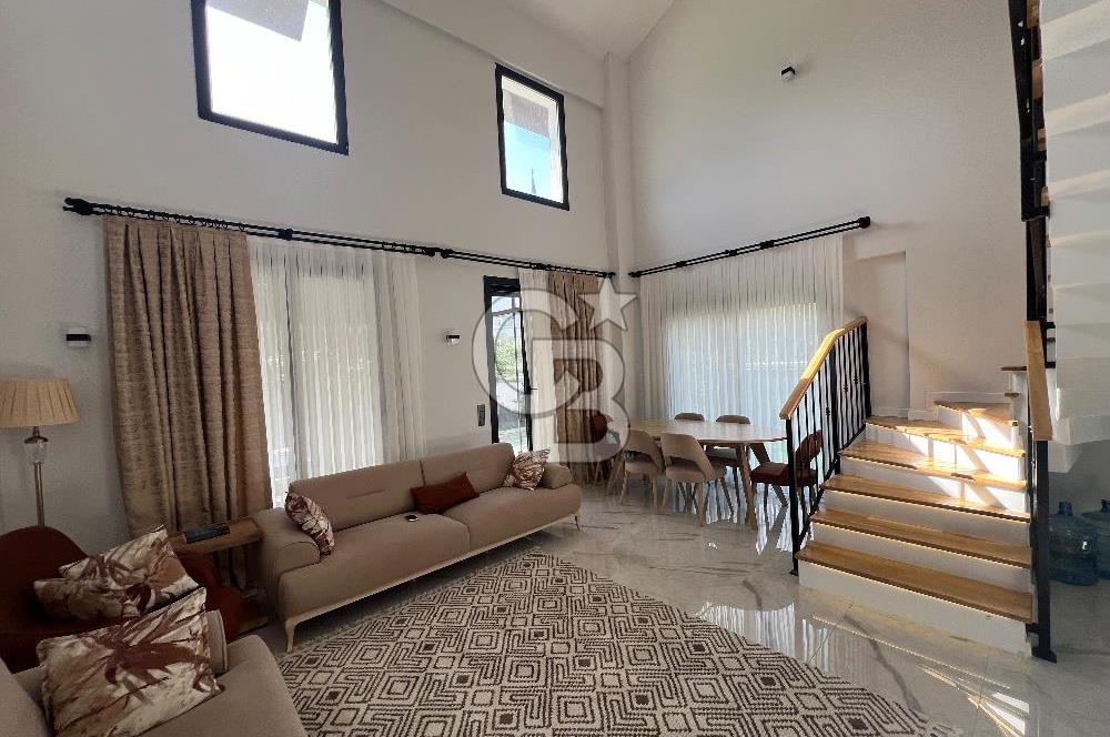 Kemalpaşa Örnekköy’de 3+1 Satılık 185m2 Loft Villa