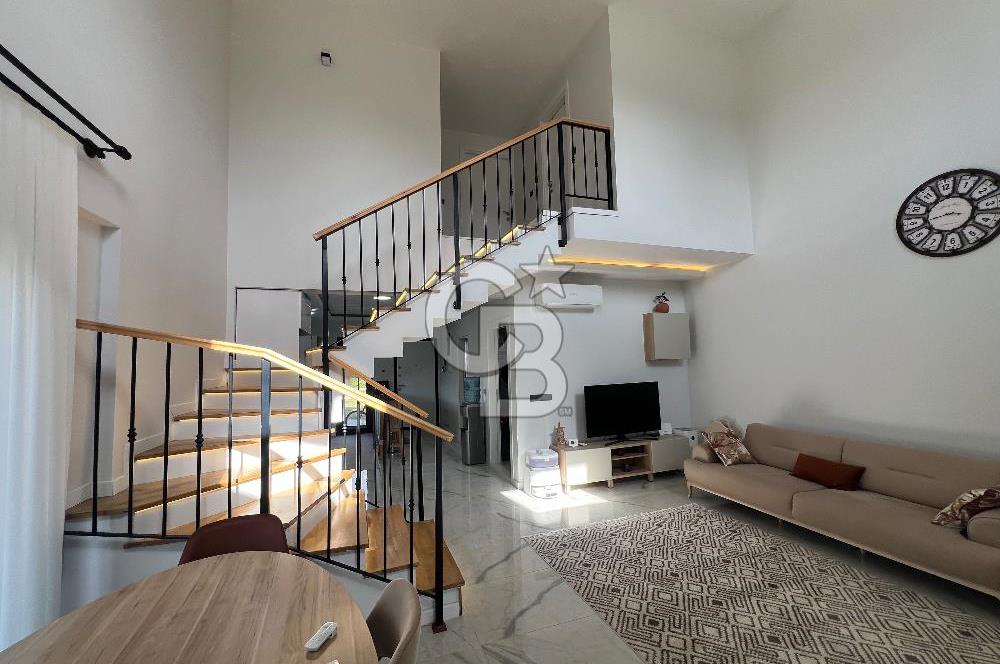 Kemalpaşa Örnekköy’de 3+1 Satılık 185m2 Loft Villa