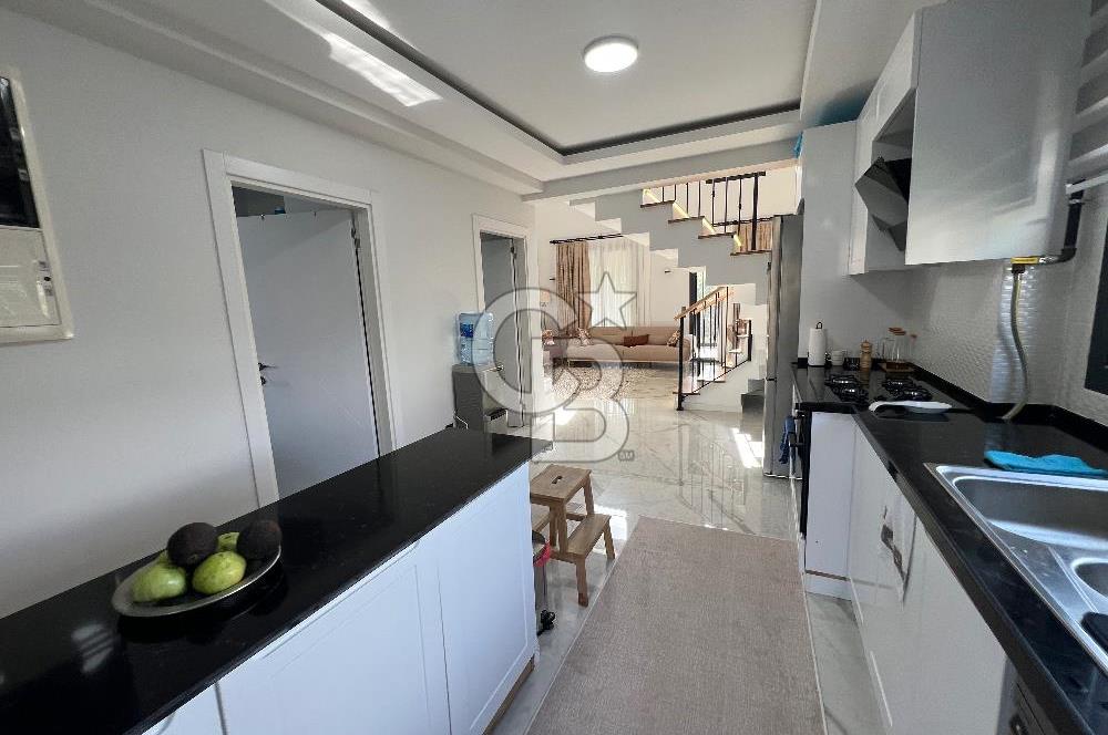 Kemalpaşa Örnekköy’de 3+1 Satılık 185m2 Loft Villa