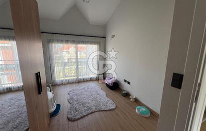 Kemalpaşa Örnekköy’de 3+1 Satılık 185m2 Loft Villa