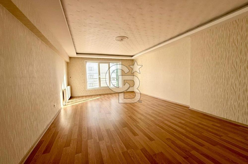 PAMUKLAR MERKEZDE CADDE ÜZERİ ÖNÜ AÇIK MANZARALI LÜX 3+1