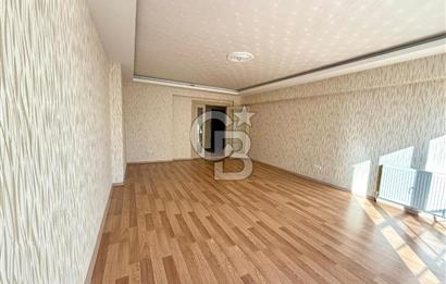 PAMUKLAR MERKEZDE CADDE ÜZERİ ÖNÜ AÇIK MANZARALI LÜX 3+1