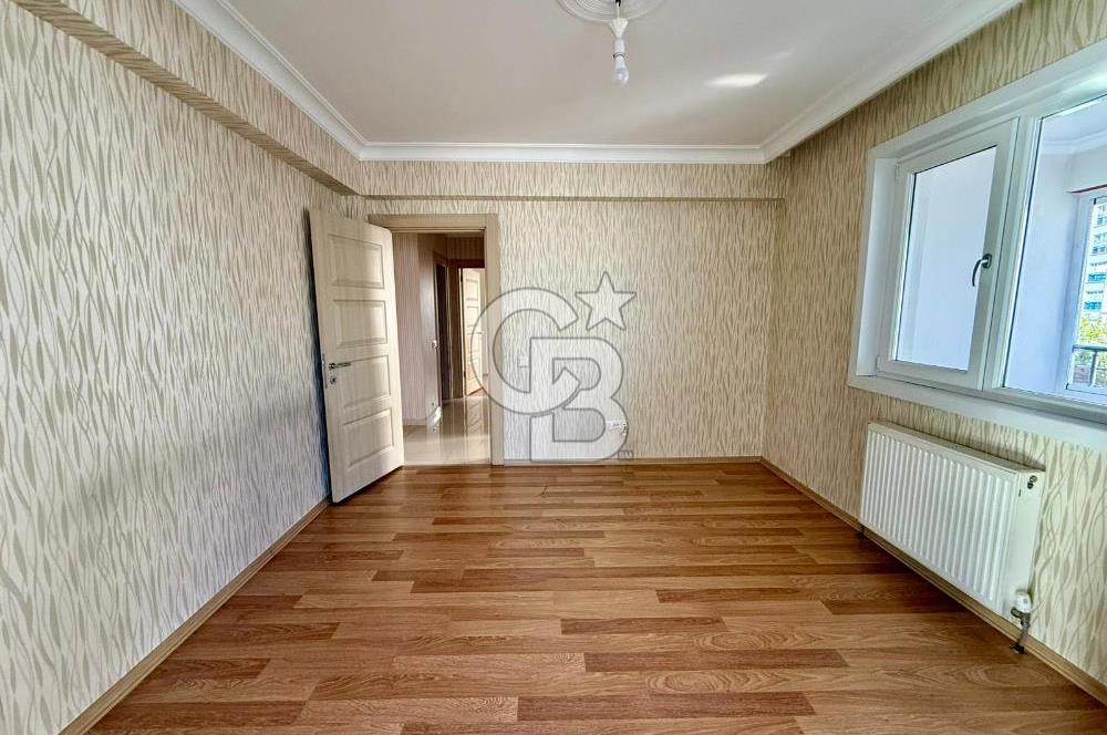PAMUKLAR MERKEZDE CADDE ÜZERİ ÖNÜ AÇIK MANZARALI LÜX 3+1