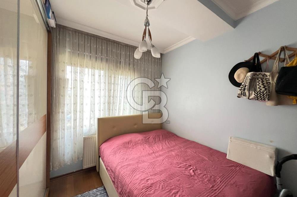 Acıbadem de Genç Binada Tüm Ulaşımlara Yakın 2+1 Satılık Daire