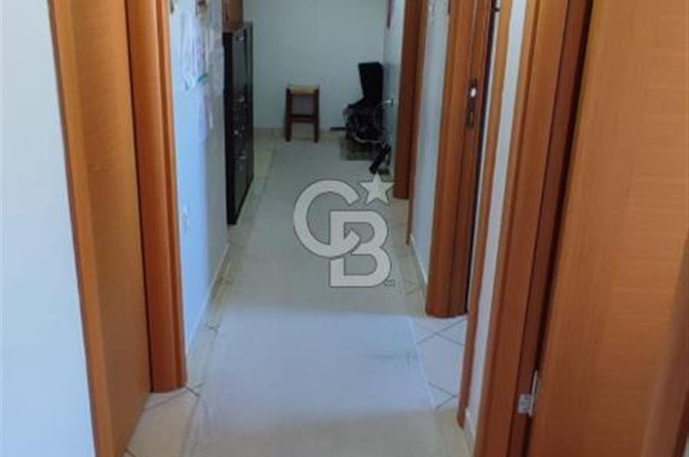 Acıbadem de Genç Binada Tüm Ulaşımlara Yakın 2+1 Satılık Daire