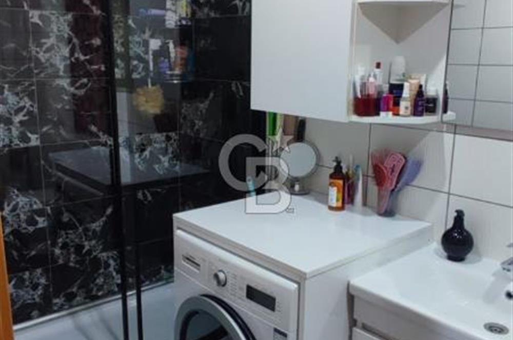 Acıbadem de Genç Binada Tüm Ulaşımlara Yakın 2+1 Satılık Daire