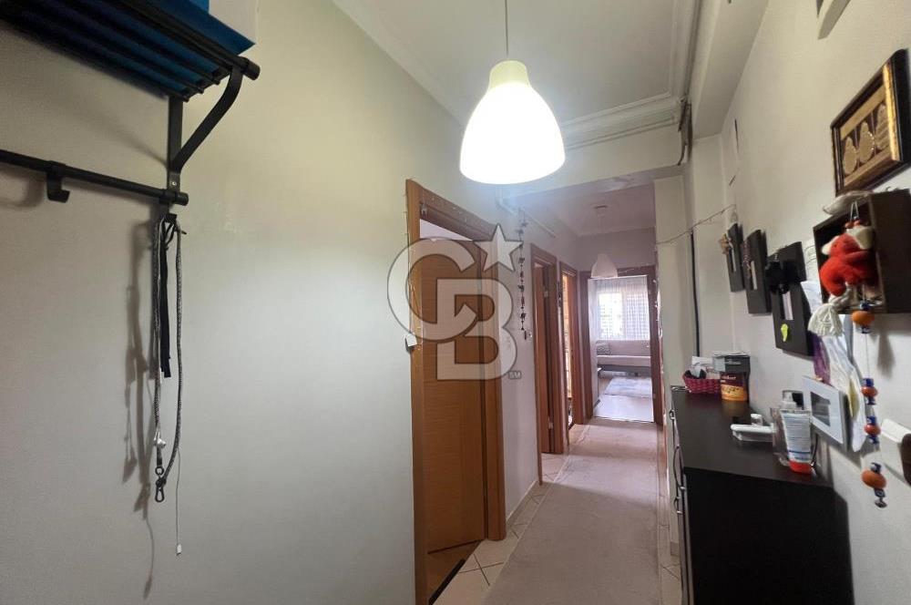 Acıbadem de Genç Binada Tüm Ulaşımlara Yakın 2+1 Satılık Daire