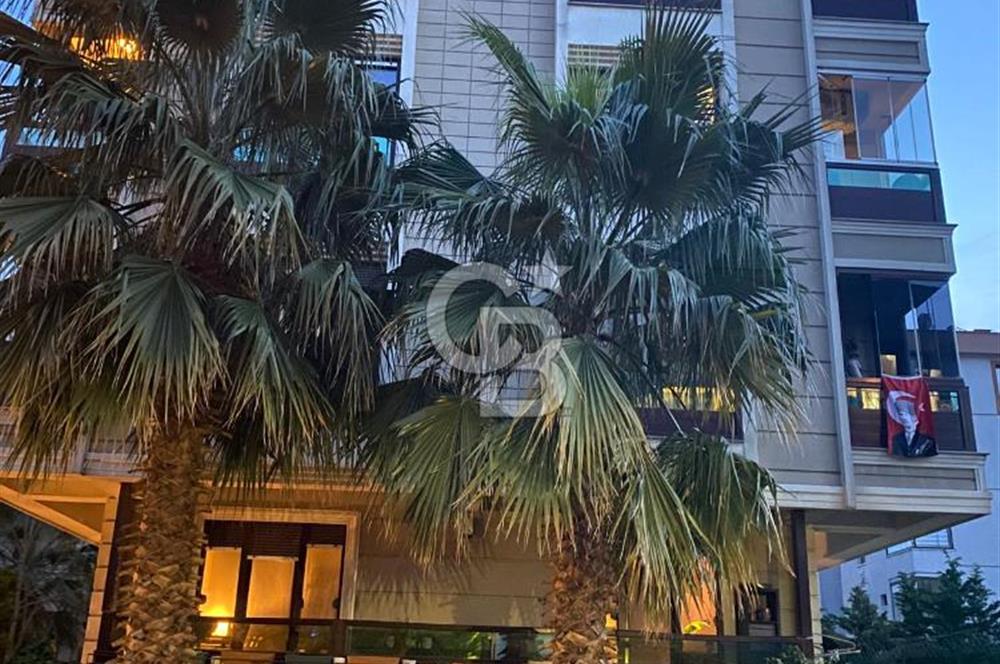 Acıbadem de Genç Binada Tüm Ulaşımlara Yakın 2+1 Satılık Daire