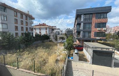 Acıbadem de Genç Binada Tüm Ulaşımlara Yakın 2+1 Satılık Daire