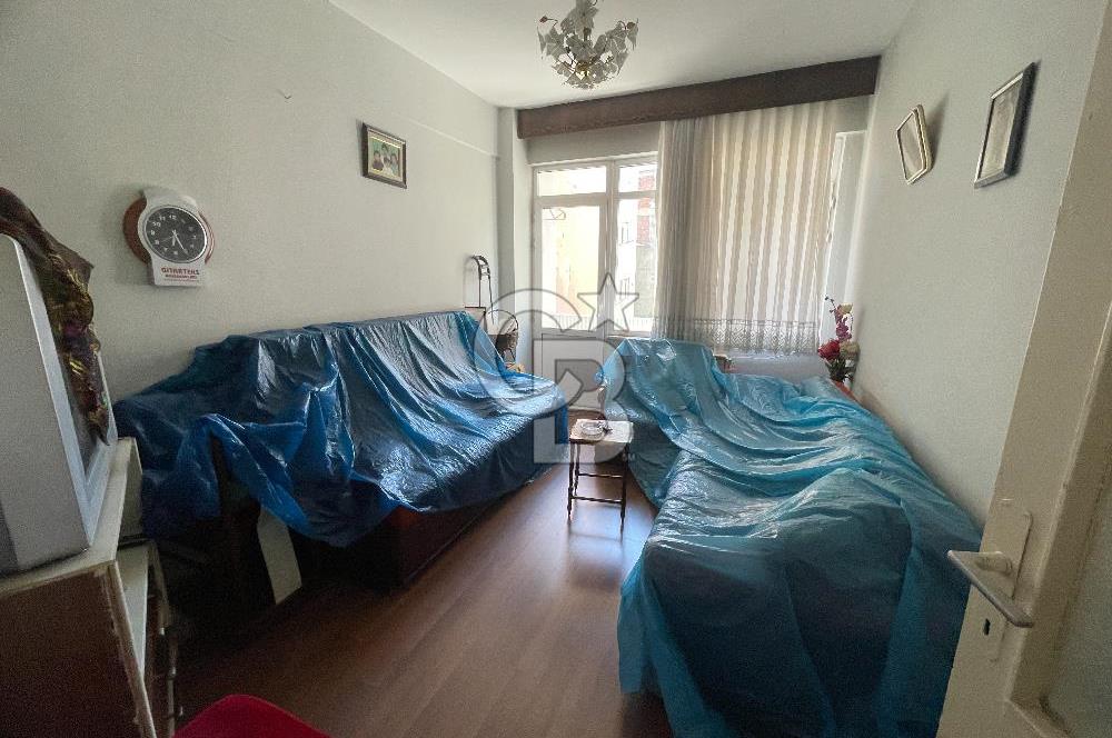 Üsküdar Zeynep Kamil' de Merkeze Yakın 3+1 85 m2 Ara kat Daire
