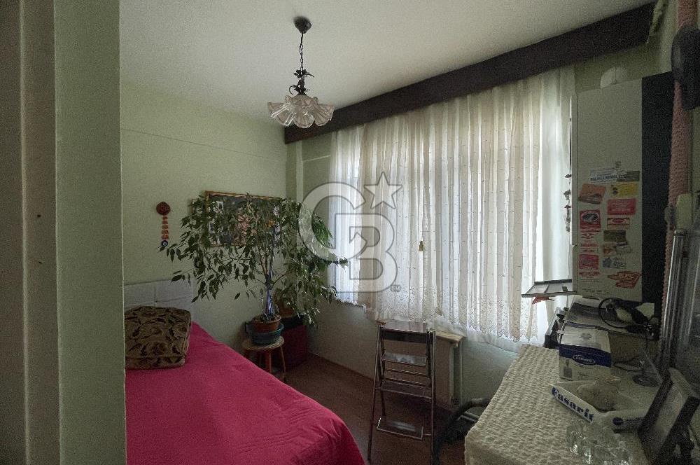 Üsküdar Zeynep Kamil' de Merkeze Yakın 3+1 85 m2 Ara kat Daire