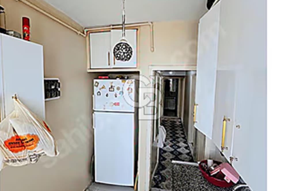 FATİH YEDİKULE DE SATILIK 3+1 ARA KAT DAİRE