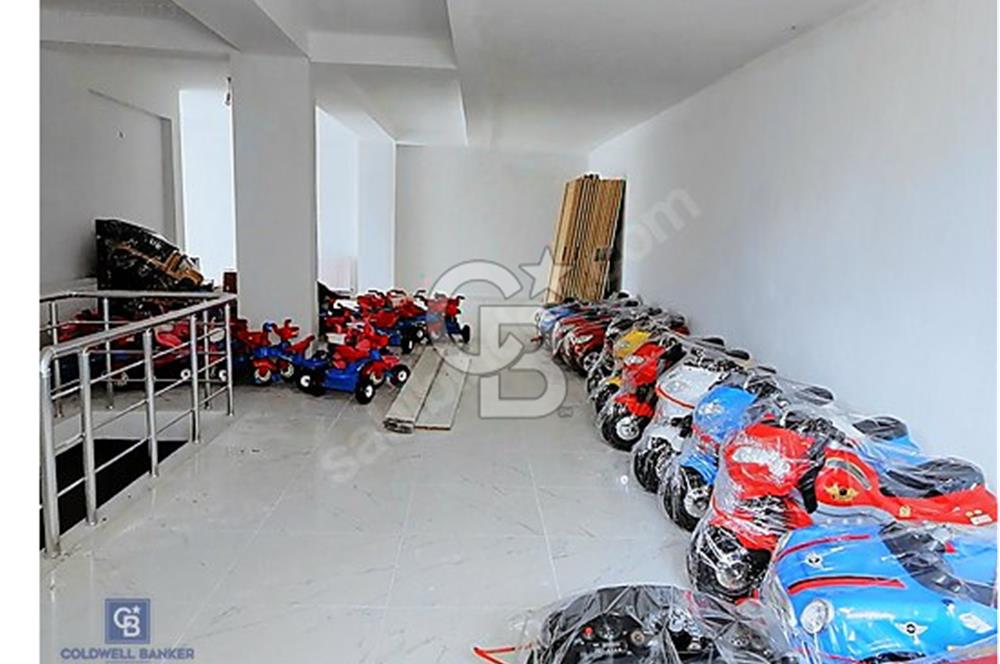 ARNAVUTKÖY MERKEZ'DE AVLU34'E YAKIN SATILIK DÜKKAN!!