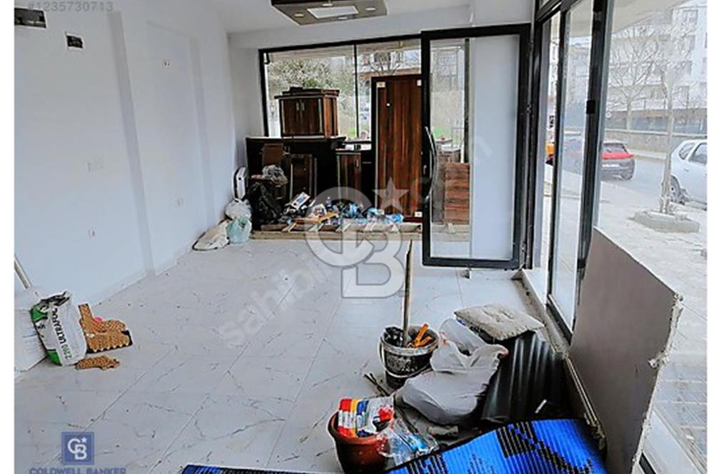 ARNAVUTKÖY MERKEZ'DE AVLU34'E YAKIN SATILIK DÜKKAN!!
