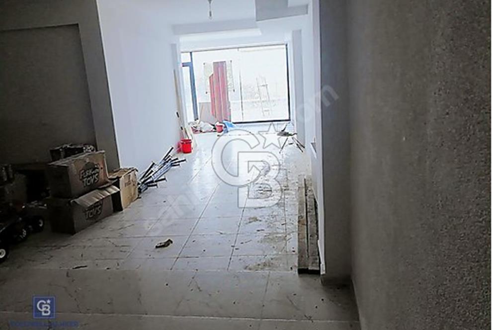 ARNAVUTKÖY MERKEZ'DE AVLU34'E YAKIN SATILIK DÜKKAN!!