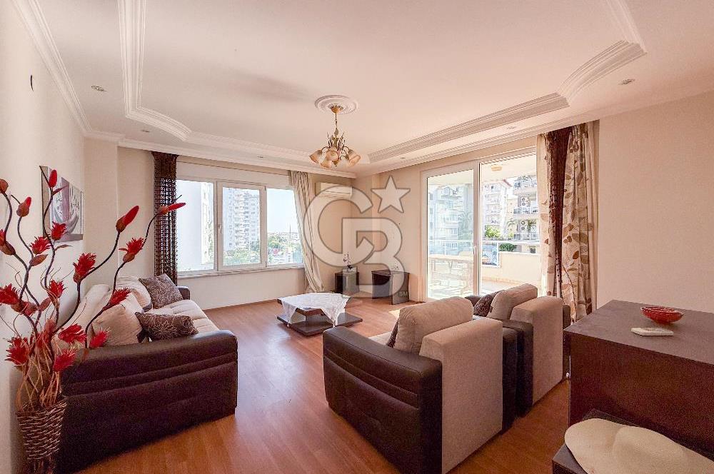 Cikcilli'de Ara Kat Ayrı Mutfaklı 3+1 Havuzlı Kiralık Daire