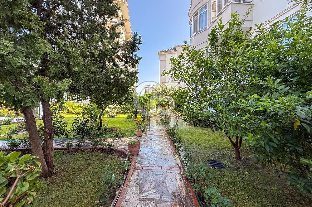Cikcilli'de Ara Kat Ayrı Mutfaklı 3+1 Havuzlı Kiralık Daire