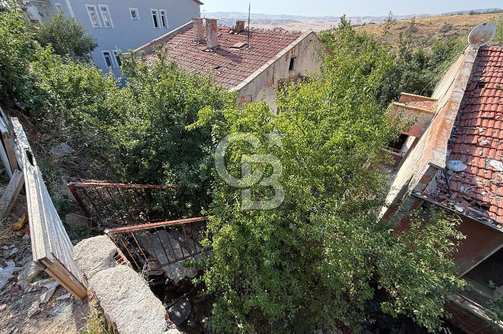 ELMADAĞ-MUZAFFER EKŞİ MAHALLESİ'NDE SATILIK 2 KATLI MÜSTAKİL EV