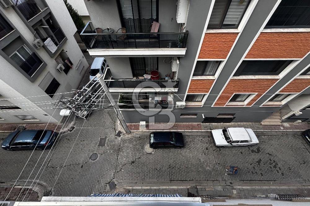 Karşıyaka cumhuriyet mahallesin de 2+1 satılık daire