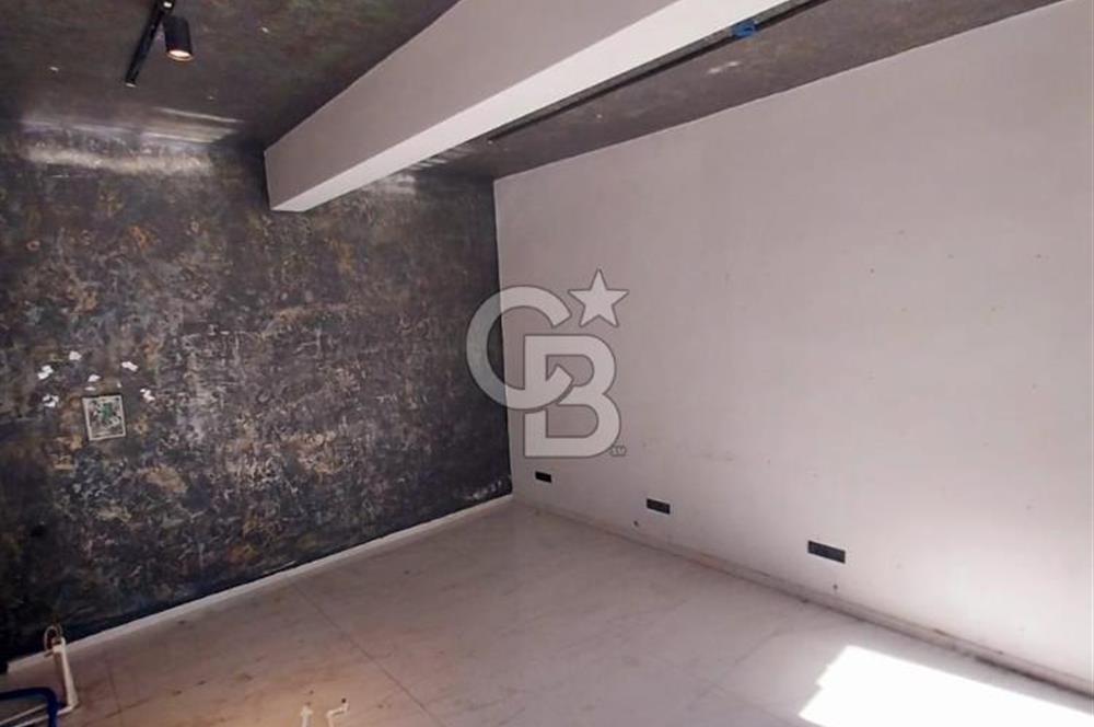 CADDE ÜZERİ SATILIK DÜKKAN YATIRIM FIRSATI