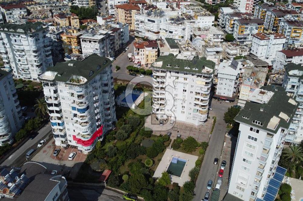 Cikcilli'de Ara Kat Ayrı Mutfaklı 3+1 Havuzlı Kiralık Daire